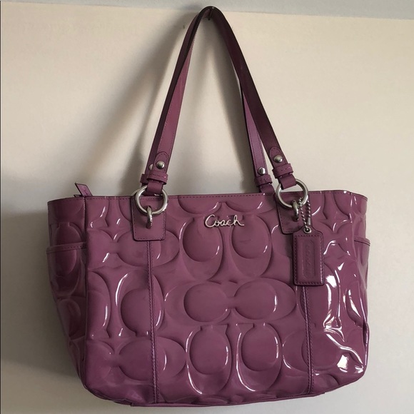 Coach Handbags - 🌼🌸Coach Patent Leather Tote🌸🌼